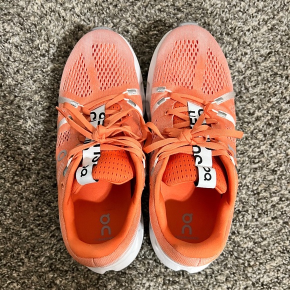 On Women’s Cloudsurfer Running Shoe - Picture 6 of 6